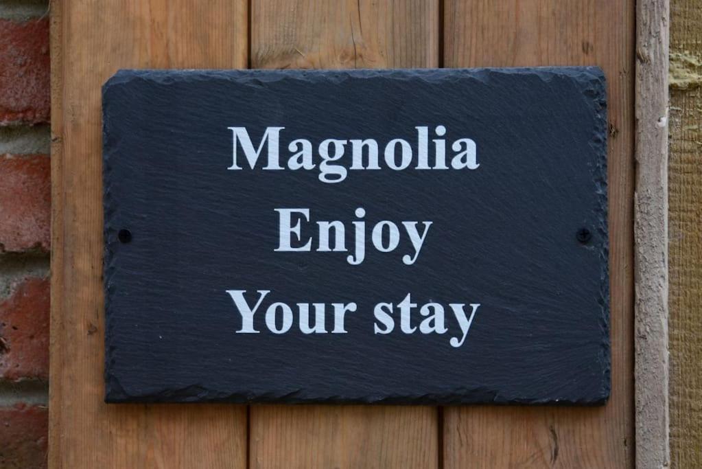 Magnolia Passageway To The Jurassic Coast. Holiday home Stoborough